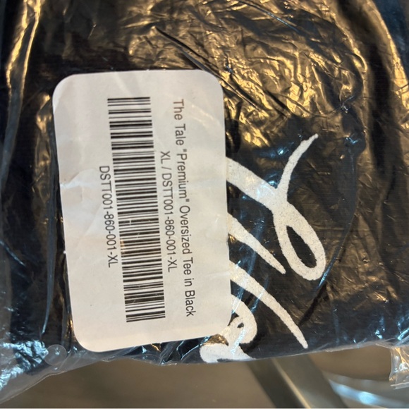 Darc Sport Black Wolves Graphic Tee - Picture 6 of 6